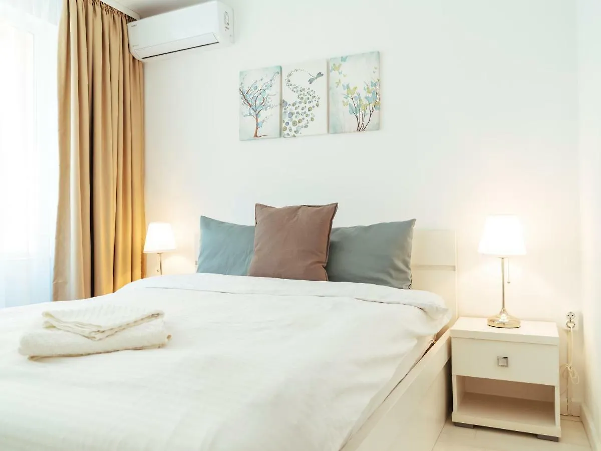 Romanian Atheneum Apartment Bucarest